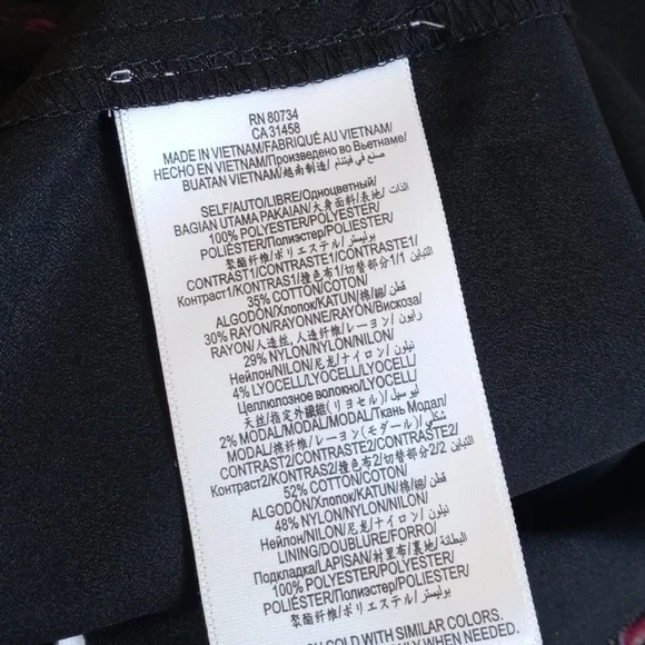 NWT BCBGeneration Women’s Laced Black & Purple Paisley Sleeveless Short Romper S - Picture 13 of 16